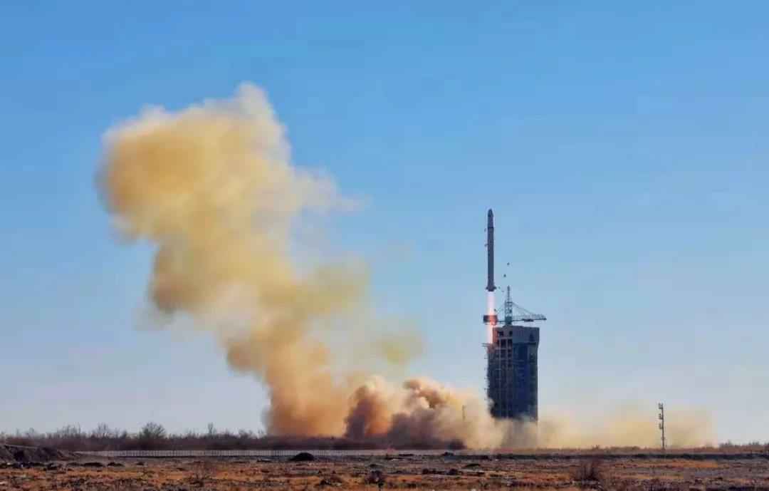 重庆逸凡线上家居设计有限公司“多星分离超级电容电源系统”再次成功发射多颗小卫星！